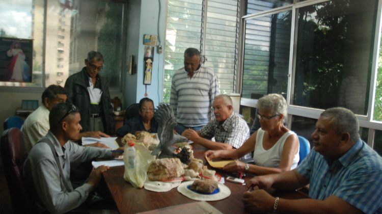 EN UNA REUNION ACORDARON
