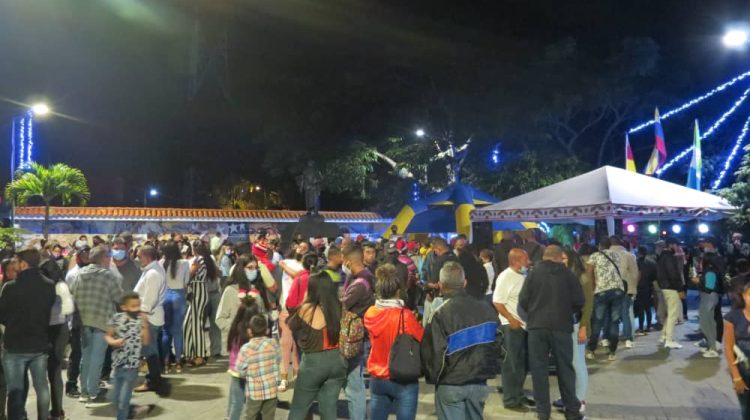 ENCENDIDO NAVIDAD CARRIZAL