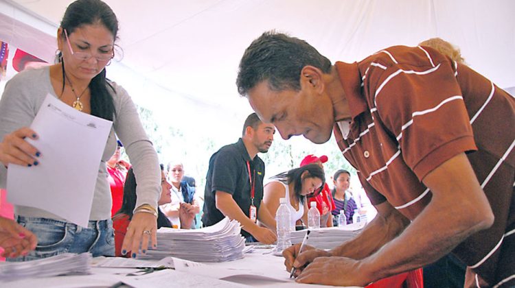 ENTREGA DE TITULOS EN EL CHORRITO4