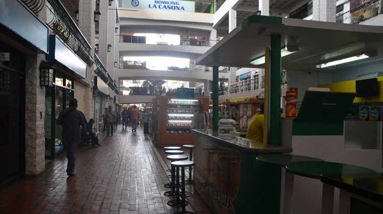 Edgar J.-Regulacion de Luz Para centros comerciales