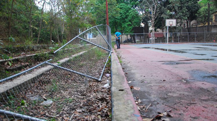 El espacio deportivo está en pésimas condiciones
