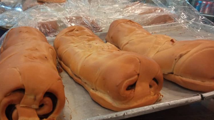 El pan de jamon a333-6f65faeec225