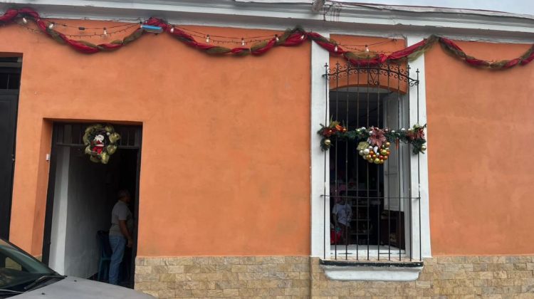 FACHADA DE LA RESIDENCIA