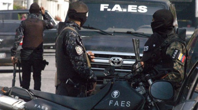 FAES-1-696x496