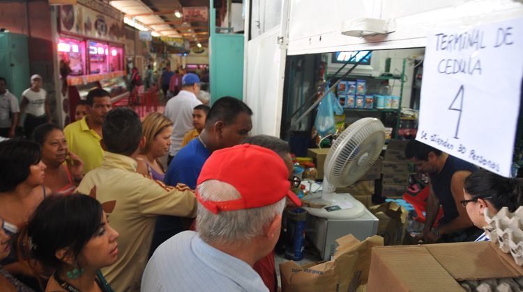 FANNY ROMERO- EMPEZARON A VENDER POR TERMINAL DE CEDULA EN MERCADO EL PASO