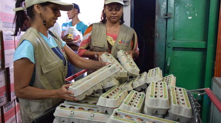 FANNY ROMERO- SUPERINTENDENCIA DE PRECIOS SUPERVISAN LA VENTA DE HUEVOS EN EL SAN DIEGO