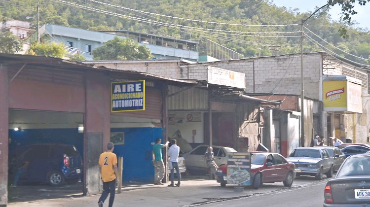 fachada-auto-repuesto