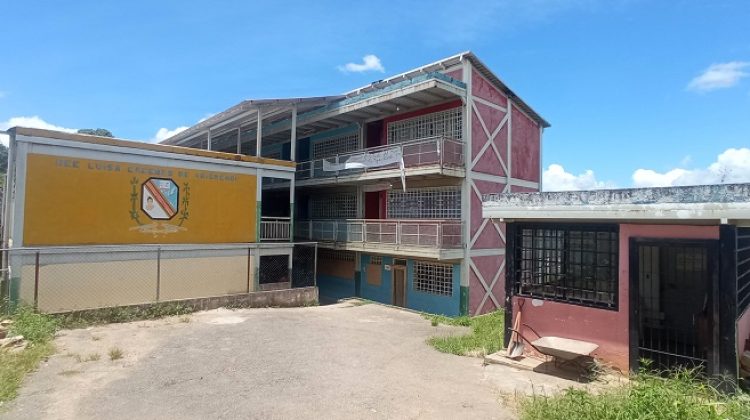 Foto 1 Para el nuevo período escolar la escuela lucirá como nueva (Yuliettsha Molina)