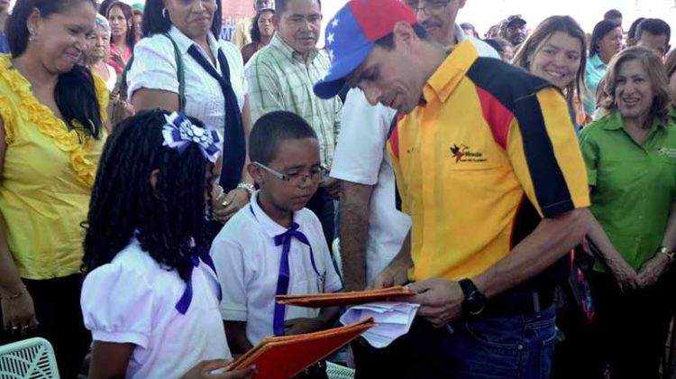 GOBERNADOR DIA DEL MAESTRO 1