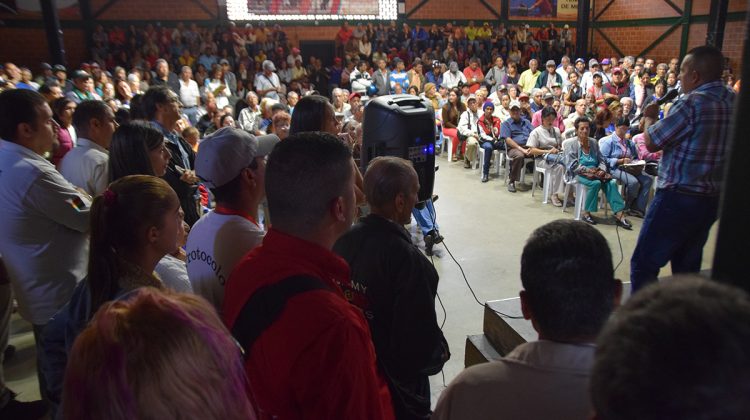 GR empleados de la alcaldia reunión con Garcés