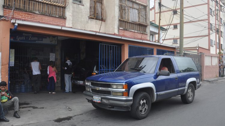 JC-abastos guti-zam