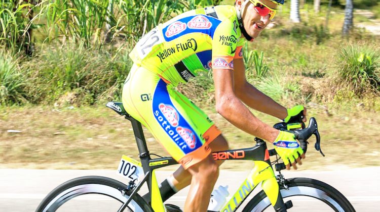 Jonathan-Monsalve-Yellow-Fluo-Le-Tour-de-Langkawi-2014-Stage-9