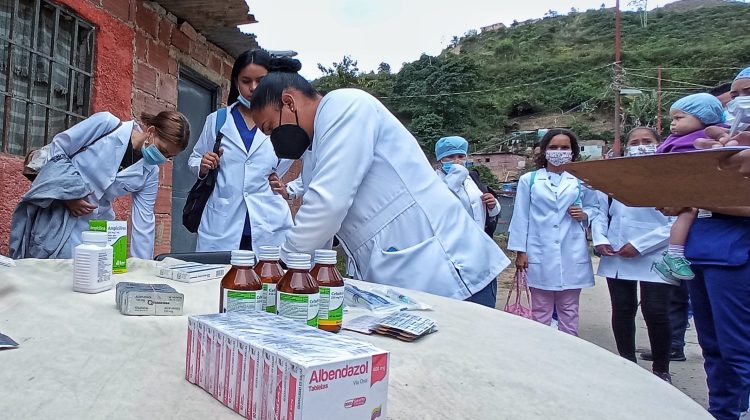 Jornada de salud tunel 10, luis maizo+