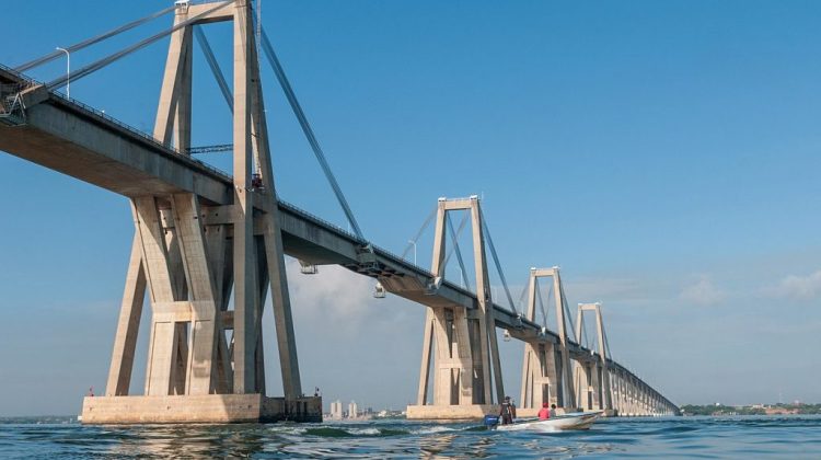 La-FANB-cerró-el-puente-Rafael-Urdaneta-en-Maracaibo-para
