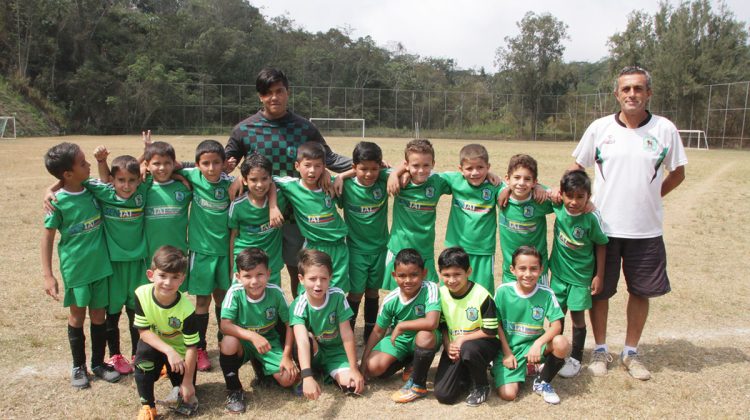 La cuadrillita de Los Castores luchan en la Liga Inter colegial