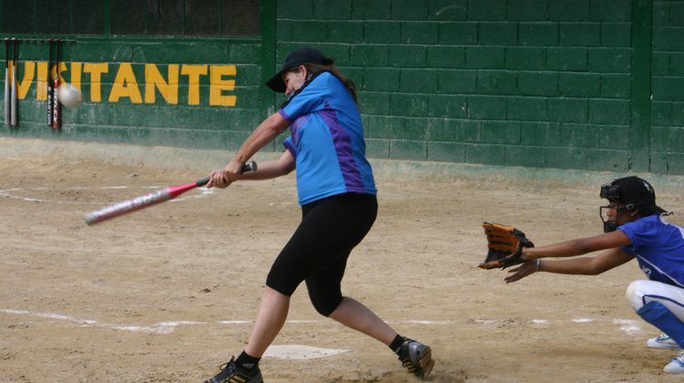 Las aborigenes se fueron dos veces para la calle