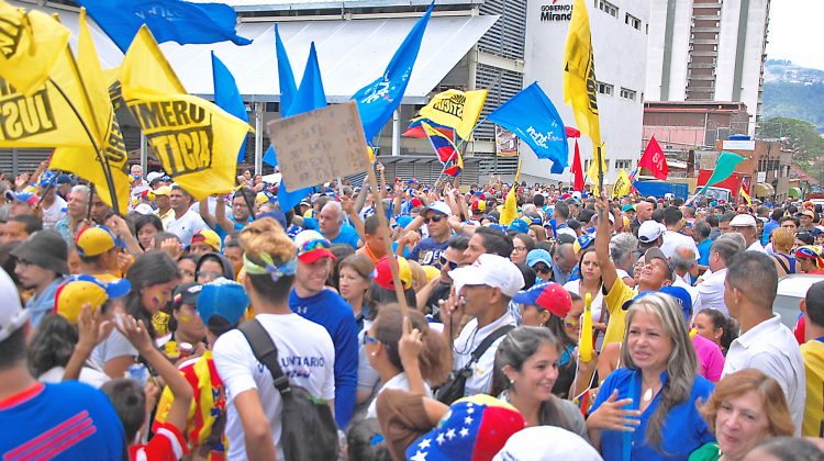 marcha-opositora1