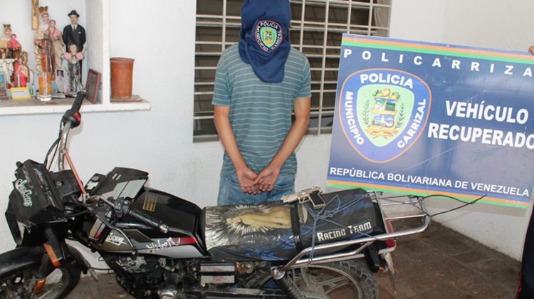 MOTORIZADO DETENIDO