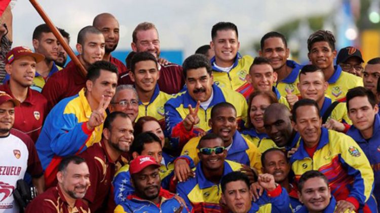 Maduro-y-atletas-venezolanos-fueron-a-Río-2016