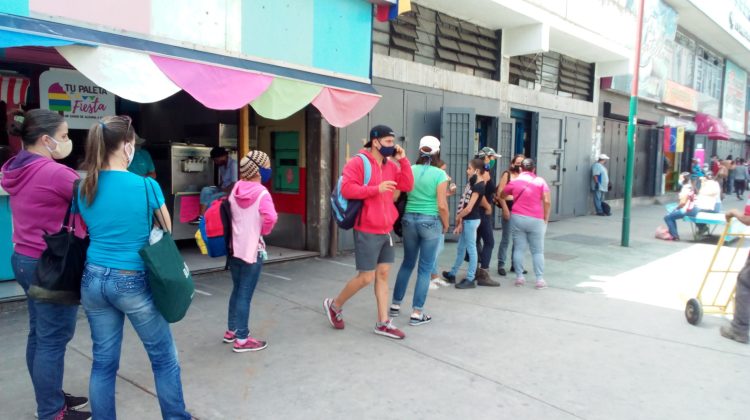 Mercado salva de los teques