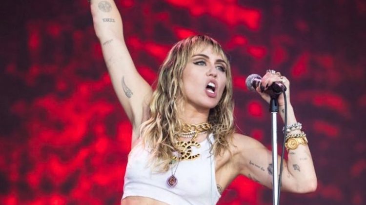Miley-Cyrus-1-974x550