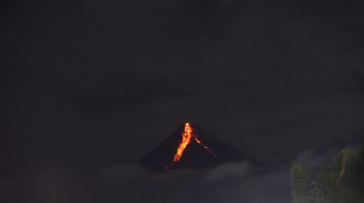 Lava flows from Mount Mayon volcano, in Daraga, Philippines June 11, 2023, in this picture obtained from social media. Nehemiah Manzanilla Sitiar/via REUTERS  THIS IMAGE HAS BEEN SUPPLIED BY A THIRD PARTY. MANDATORY CREDIT.