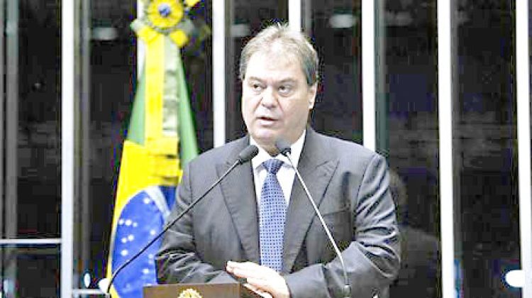 NOTA 2 INTERNACIONALES 13