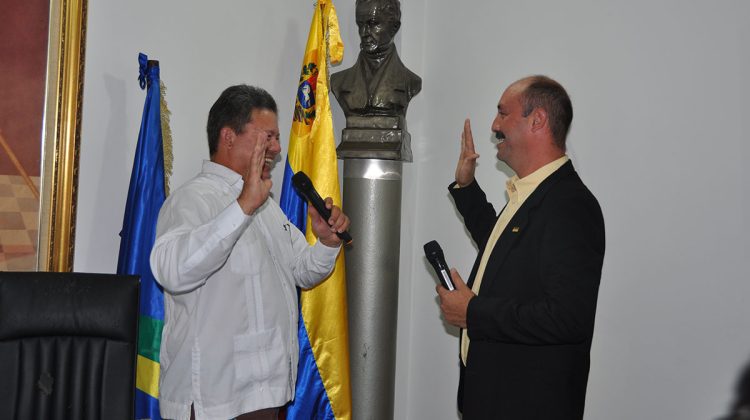 NUEVO  PRESIDENTE