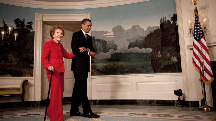Nancy_Reagan_with_Barack_Obama1