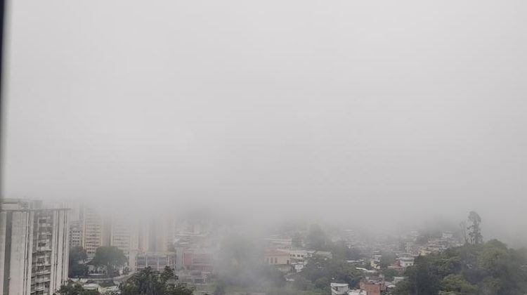 Neblina-Los-Teques