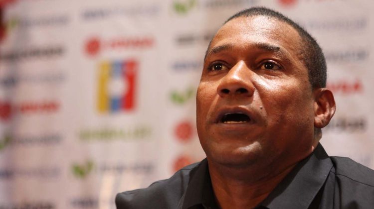 Rueda de prensa con el seleccionador del futbol nacional, Noel Sanvicente