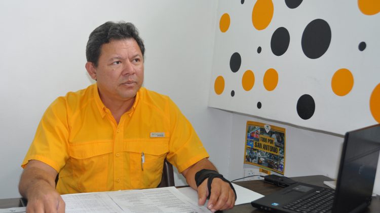 OSWALDO MORA ALCALDIA LOS SALIAS