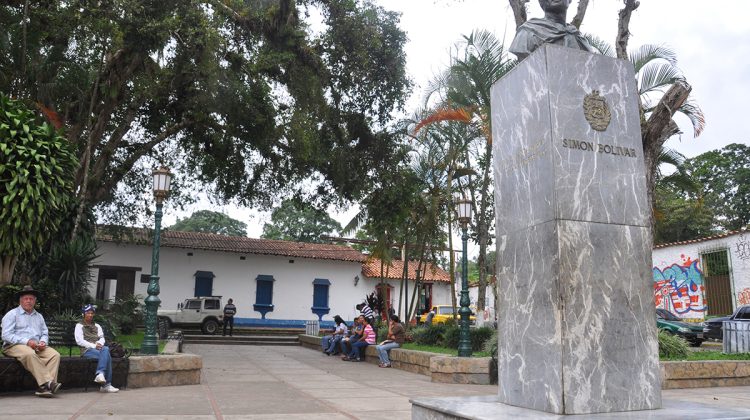 PLAZA BOLIVAR SAN DIEGO1