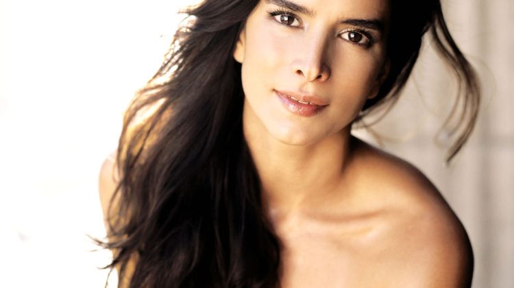 Patricia_Velasquez_1-4