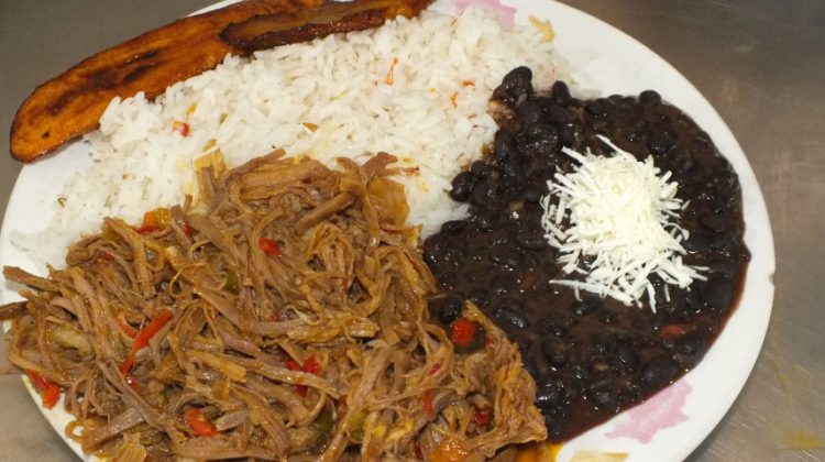 Plato Tipico Nacional PABELLON CRIOLLO