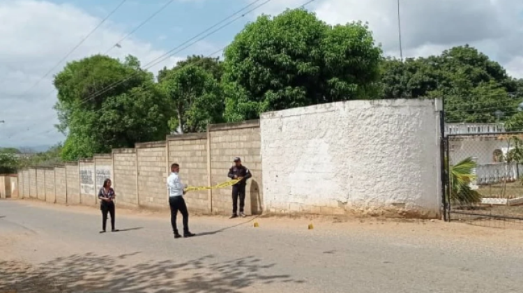 Policias matan
