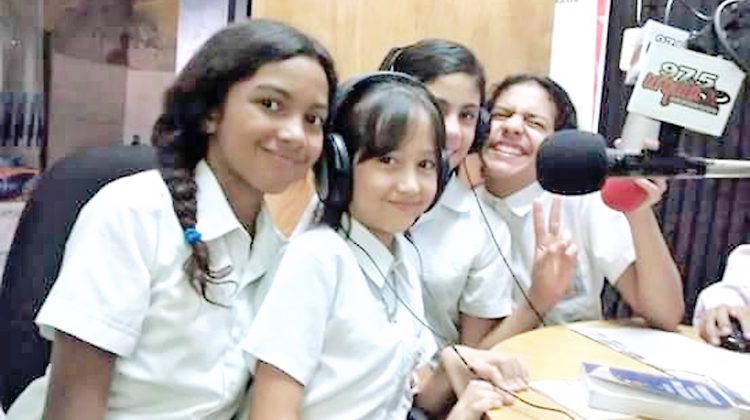 Programa mini radiecito la escuela