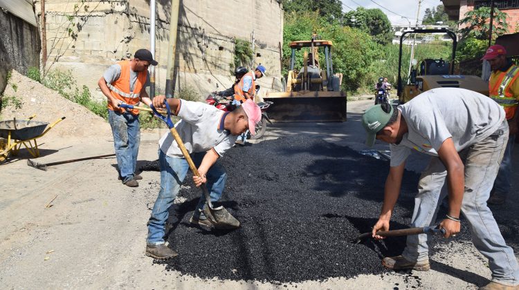Recuperan vialidad en el Vigía