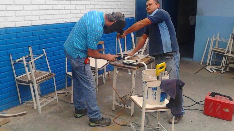 Reparación-de-pupitres