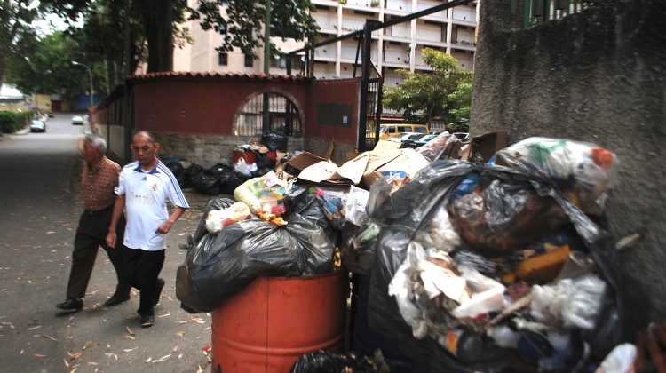 Res Simon Bolivar-Basura