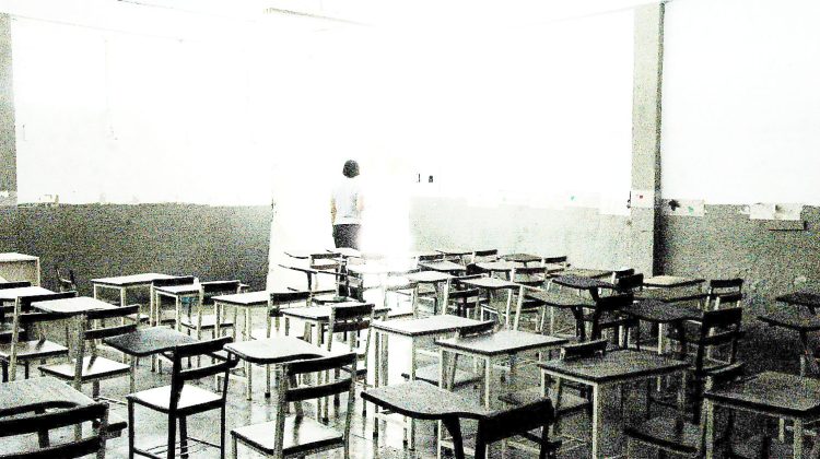 Salon de clase sin luz