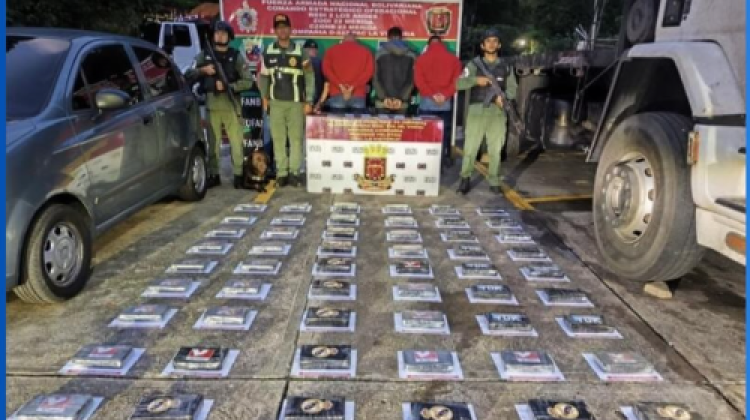 TRASLADABAN DROGAS EN SACOS DE CEBOLLA