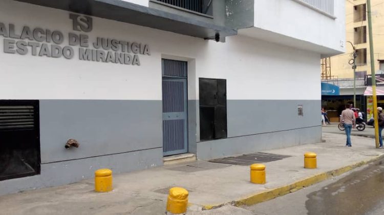 TRIBUNAL