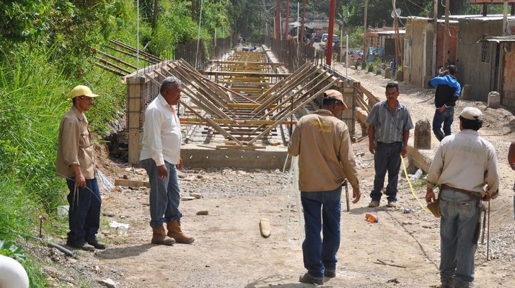 UN TOTAL DE 50 TRABAADORES