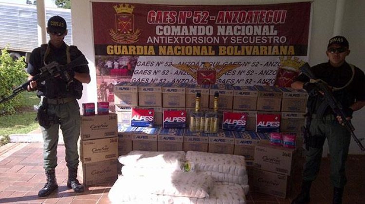VENEZUELA--Decomisan--uacute-tiles-y-productos-de-primera-necesidad-en-Anzo-aacute-tegui-shaune-Fraser-campeon-panamericano-natacion