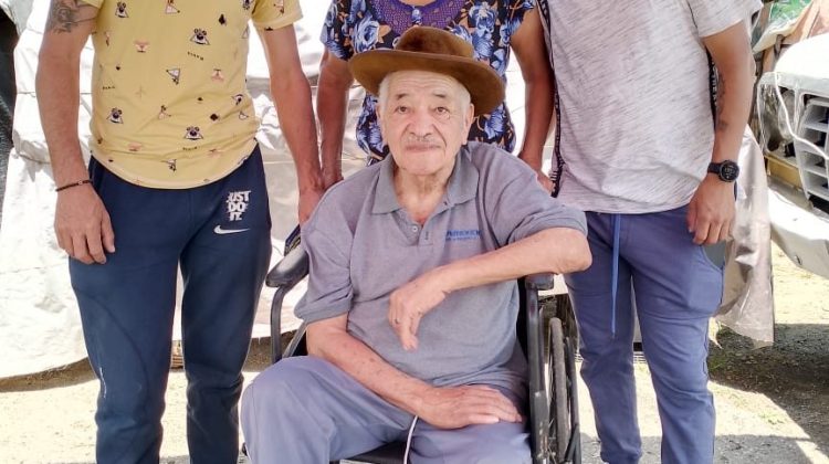 VICENTE FERRER JUNTO A SU FAMILIA