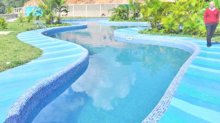 VU-PISCINA CLUB CENTRO AMIGOSW