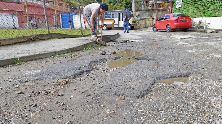 Vialidad Quebrada de La Virgen