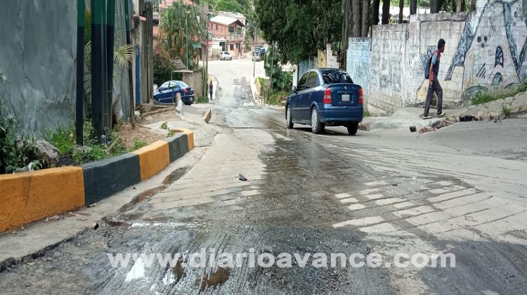 bote de aguas blancas