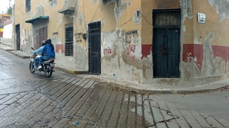 calle ricuarte via a la plaza bolivar